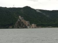 Burg-Ruine Golobac &ndash; &copy; Martina Pötschke (Eberhardt TRAVEL)