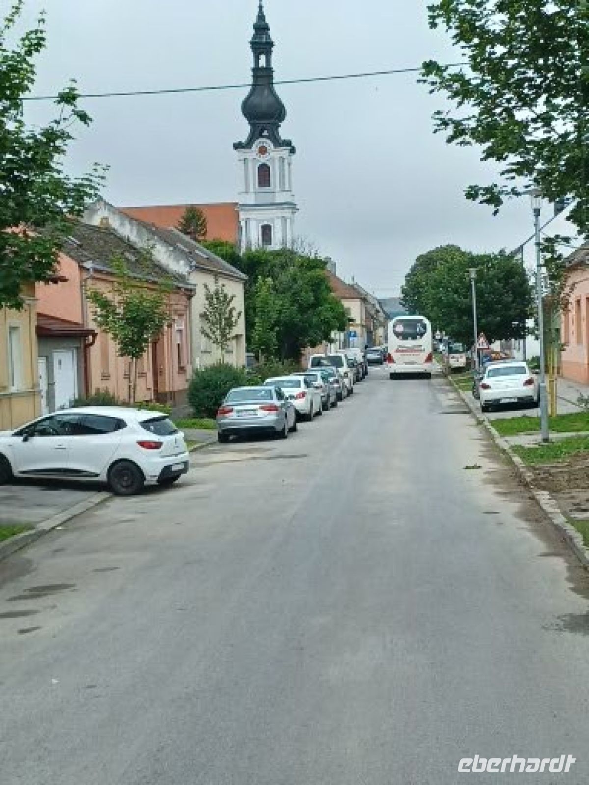 Osijek- römisch-katholisch Kirche &ndash; &copy; Ute Solf (Eberhardt TRAVEL)