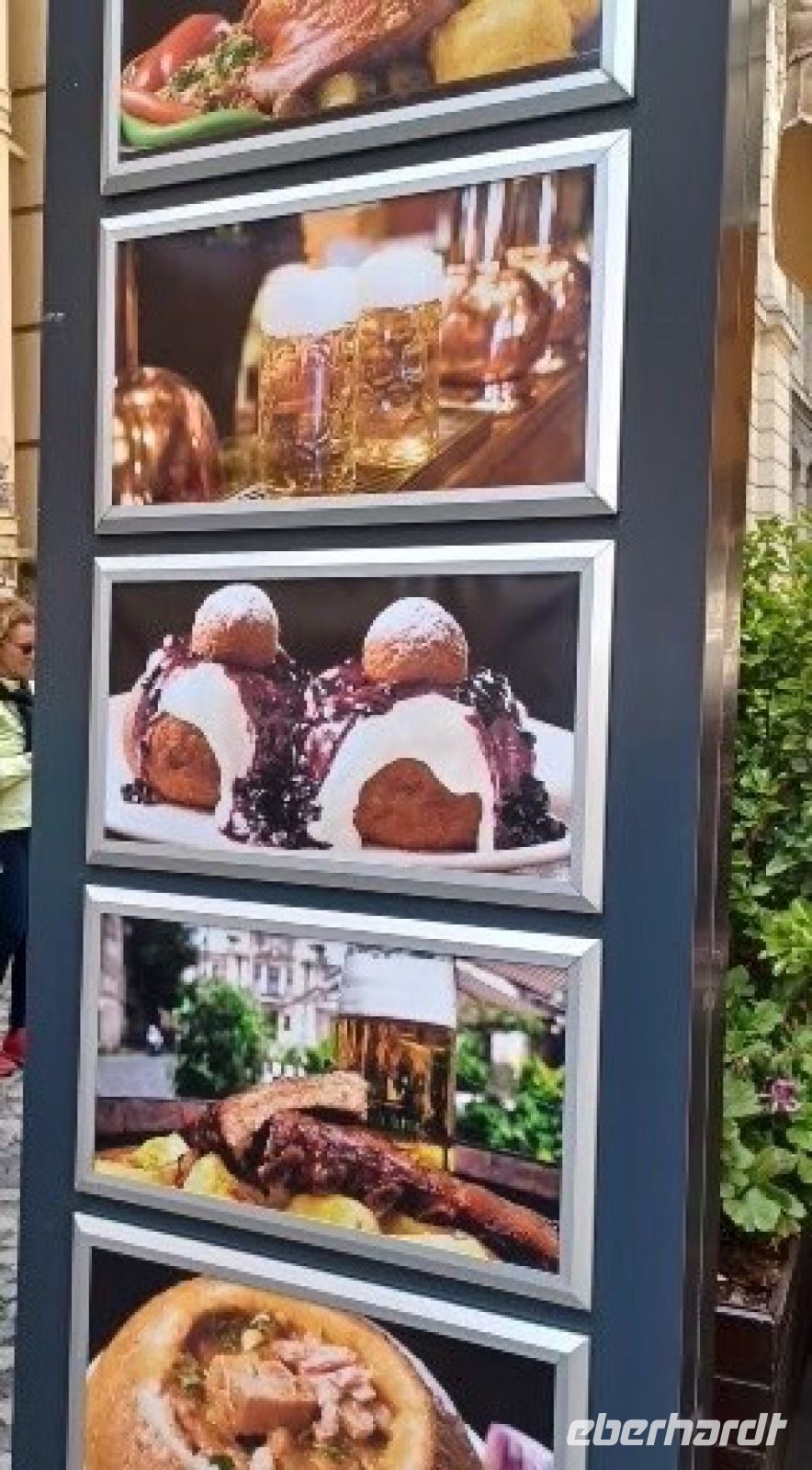 Auszug aus der Speisenkarte -es lockt das Dessert &ndash; &copy; Ute Solf (Eberhardt TRAVEL)