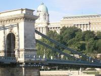  Kettenbrücke &ndash; &copy; Adelheid Fritzsche (Eberhardt TRAVEL)