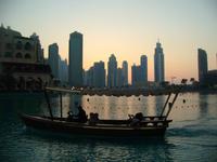 Abendstimmung an der Dubai-Fontäne &ndash; &copy; Katrin Deutschbein (Eberhardt TRAVEL)