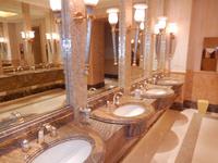 226 Abu Dhabi - Emirates Palace Hotel &ndash; &copy; Patrick Fritzsche (Eberhardt TRAVEL)