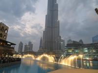 Dubai Mall Wasserspiele &ndash; &copy; Kathrin Mickan (Eberhardt TRAVEL)