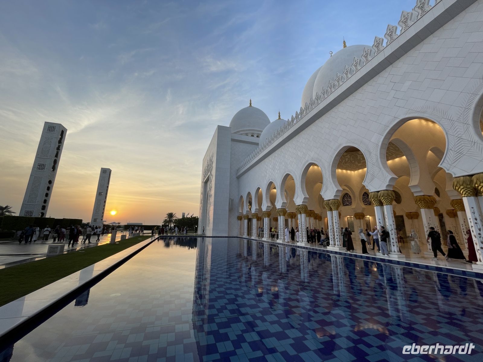 Abu Dhabi -  Scheich-Zayid-Moschee &ndash; &copy; Jacob Spangenberg (Eberhardt TRAVEL)