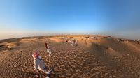 Fotostopp in den Sanddünen &ndash; &copy; Jacob Spangenberg (Eberhardt TRAVEL)