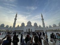 Abu Dhabi -  Scheich-Zayid-Moschee &ndash; &copy; Jacob Spangenberg (Eberhardt TRAVEL)