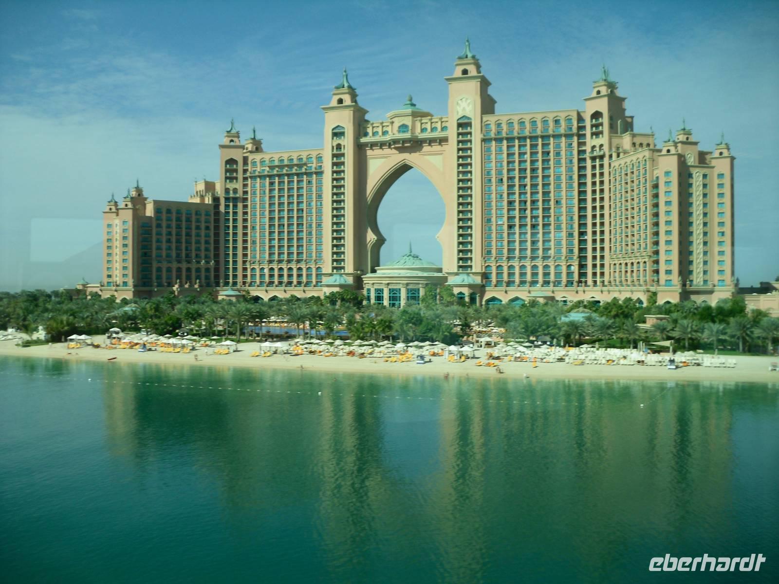 Atlantis Hotel &ndash; &copy; Sandra Mahr (Eberhardt TRAVEL)