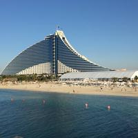 Jumeirah Beach Hotel &ndash; &copy; Sandra Mahr (Eberhardt TRAVEL)