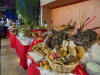 Buffet &ndash; &copy; Rico Manns (Eberhardt TRAVEL)