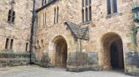 205 – England, Alnwick Castle &ndash; &copy; Vivien Fiedler (Eberhardt TRAVEL)