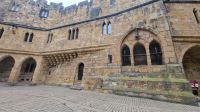207 – England, Alnwick Castle &ndash; &copy; Vivien Fiedler (Eberhardt TRAVEL)