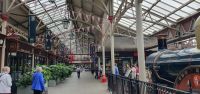20230518 120243 Spaziergang durch den Königlichen Bahnhof von Windsor &ndash; &copy; Marlies Thrum (Eberhardt TRAVEL)