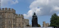 20230518 151337 Denkmal für Queen Victoria vor dem Windsor Castle &ndash; &copy; Marlies Thrum (Eberhardt TRAVEL)