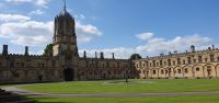 20230521 150201 Christ Church Innenhof &ndash; &copy; Marlies Thrum (Eberhardt TRAVEL)