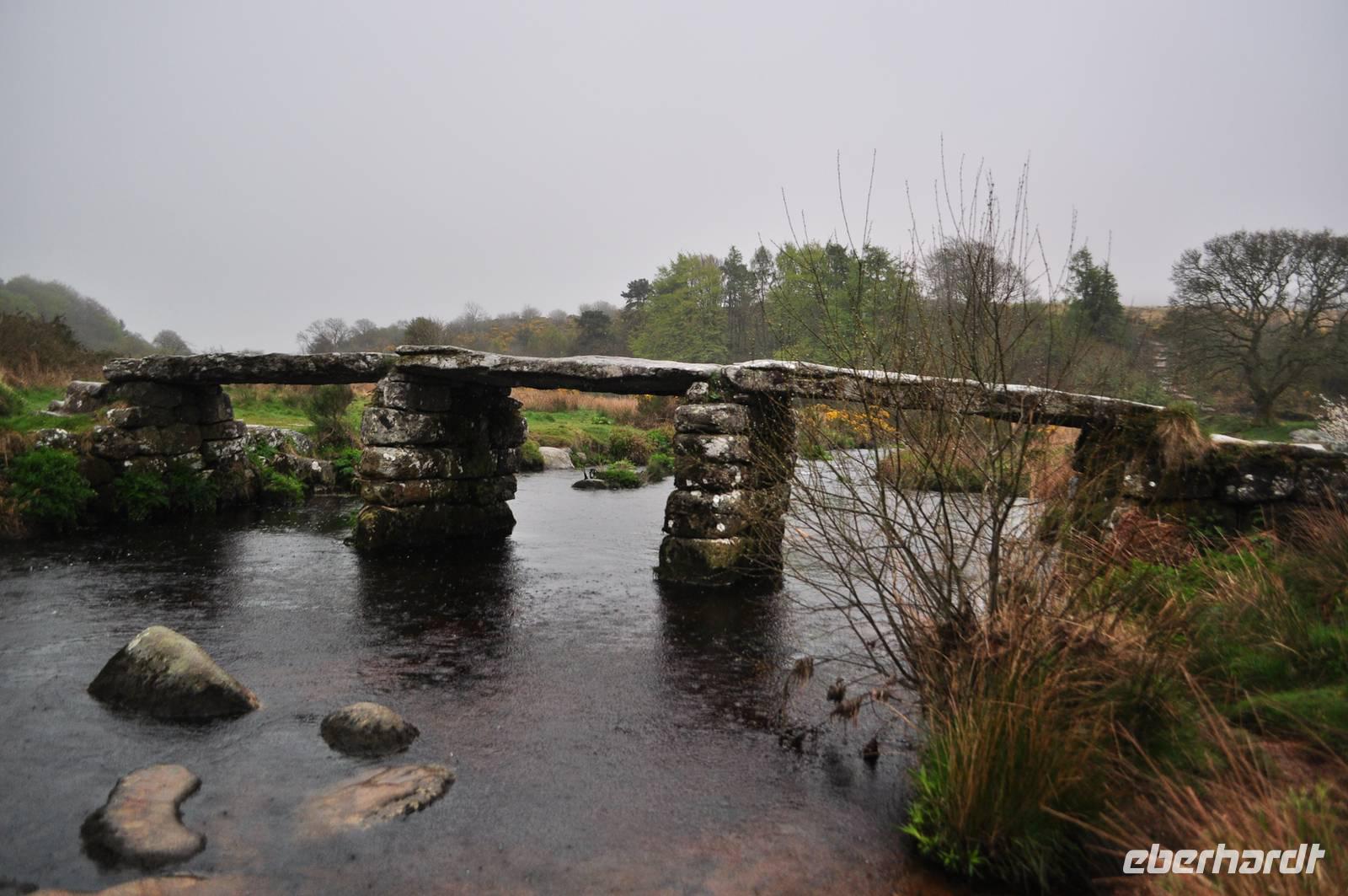 Clapper Bridge, Postbridge, Dartmoor &ndash; &copy; Martin Büchner (Eberhardt TRAVEL)