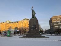 Vaasa - Marktplatz (Finnische Freiheitsstatue) &ndash; &copy; Katrin Deutschbein (Eberhardt TRAVEL)