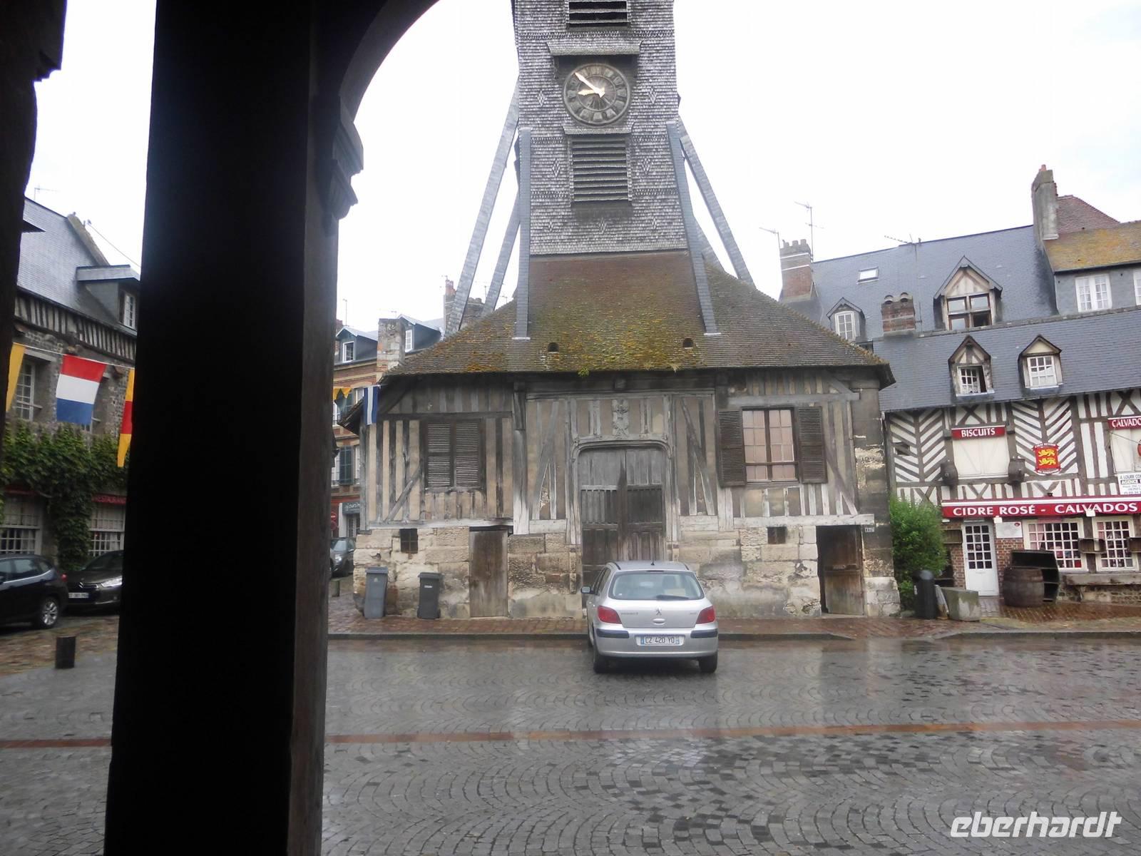 Kirchturm in Honfleur &ndash; &copy; Michael Krause (Eberhardt TRAVEL)