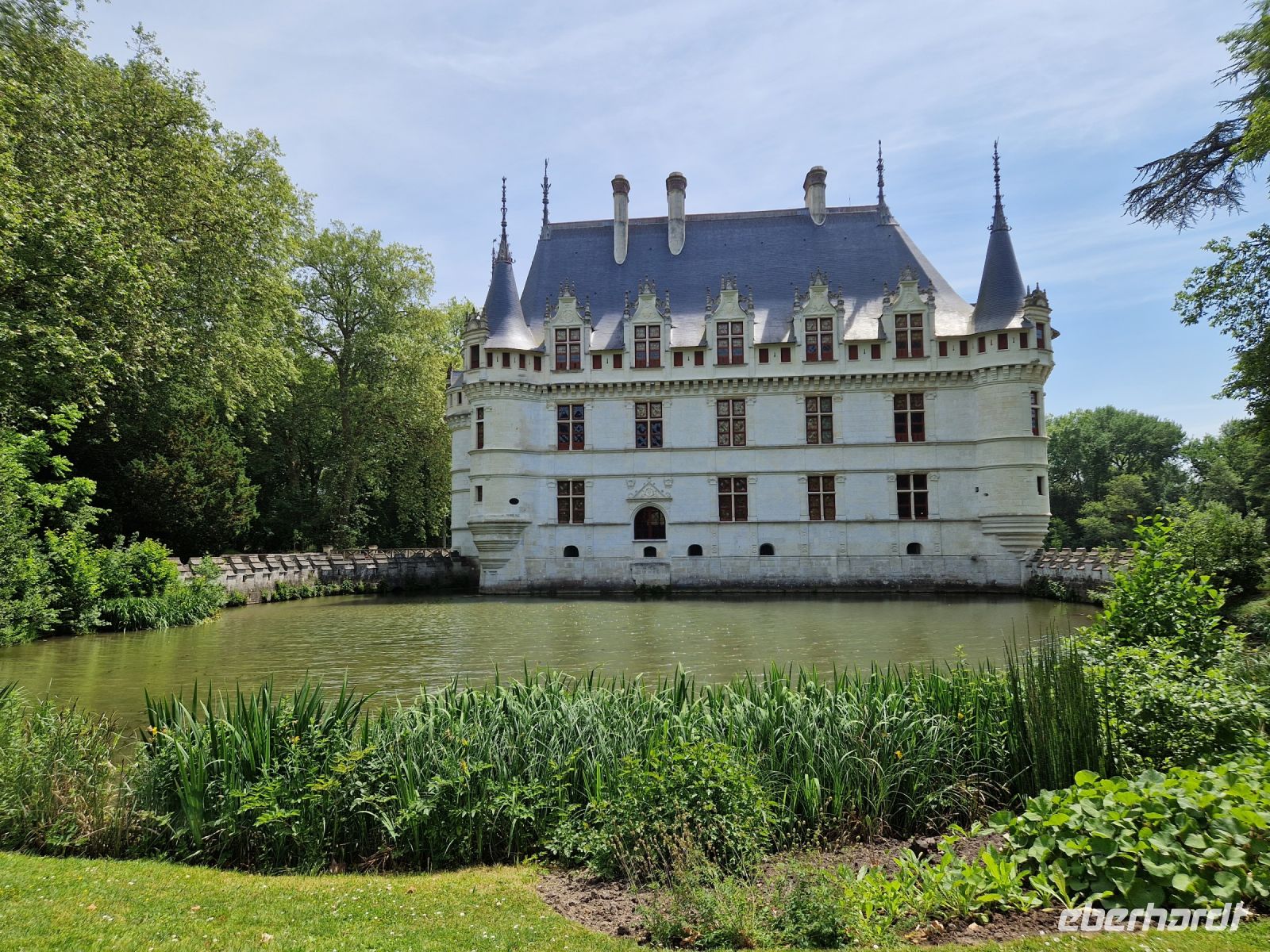 Chateau &ndash; &copy; Karl-Heinz Himburg (Eberhardt TRAVEL)