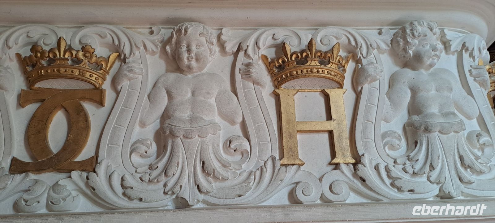 Chenonceau, Kamindekor im Schlafzimmer Dianas von Poitiers &ndash; &copy; Katja Haubold (Eberhardt TRAVEL)