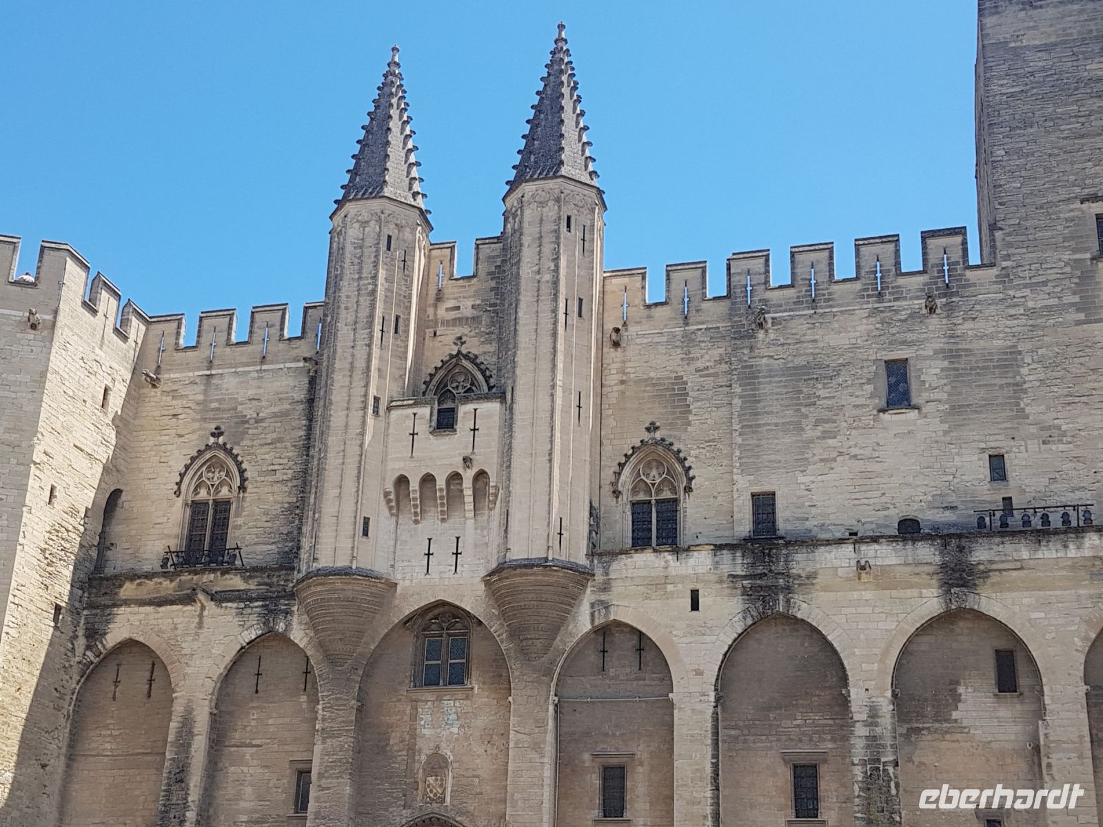 Avignon Papstpalast &ndash; &copy; Beate Schroedter (Eberhardt TRAVEL)