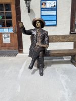 Goethe auf dem Marktplatz in Unterseen &ndash; &copy; Sabine Möllering-Stork (Eberhardt TRAVEL)