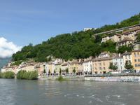 Grenoble - Isere Ufer &ndash; &copy; Claudia Bernhardt (Eberhardt TRAVEL)