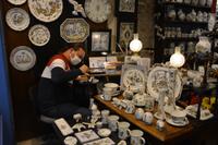 .... bei der Arbeit &ndash; &copy; Gina Egenolf (Eberhardt TRAVEL)