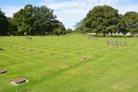 Deutscher Soldatenfriedhof in La Cambe &ndash; &copy; Gina Egenolf (Eberhardt TRAVEL)
