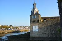 Sonnenuhr in Concarneau &ndash; &copy; Gina Egenolf (Eberhardt TRAVEL)