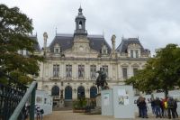 Tag 3 Stadtführung Vannes,  Rathaus &ndash; &copy; Gabriele Sauer (Eberhardt TRAVEL)