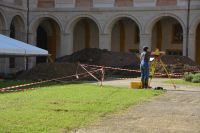 archäologische Messungen in Cluny &ndash; &copy; Gina Egenolf (Eberhardt TRAVEL)