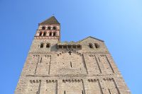 Westfassade von St.Philibert &ndash; &copy; Gina Egenolf (Eberhardt TRAVEL)