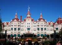 Disneyland Hotel &ndash; &copy; Sabine Herda (Eberhardt TRAVEL)