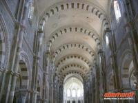 Tag 5 - 3- Wallfahrtskirche Vézélay (2) &ndash; &copy; Sabine Heitzer (Eberhardt TRAVEL)