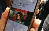 wozu Mobiltelefone gut sind! &ndash; &copy; Gina Egenolf (Eberhardt TRAVEL)