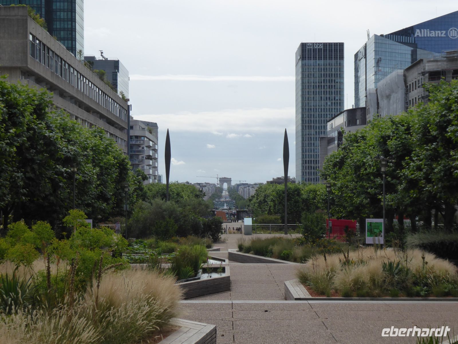 Tag 9 26.06.2022 Paris, La Défense, Axe historique &ndash; &copy; Gabriele Sauer (Eberhardt TRAVEL)