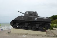 Tag 3 20.06.2022 Arromanches, Sherman tank M4A2 &ndash; &copy; Gabriele Sauer (Eberhardt TRAVEL)