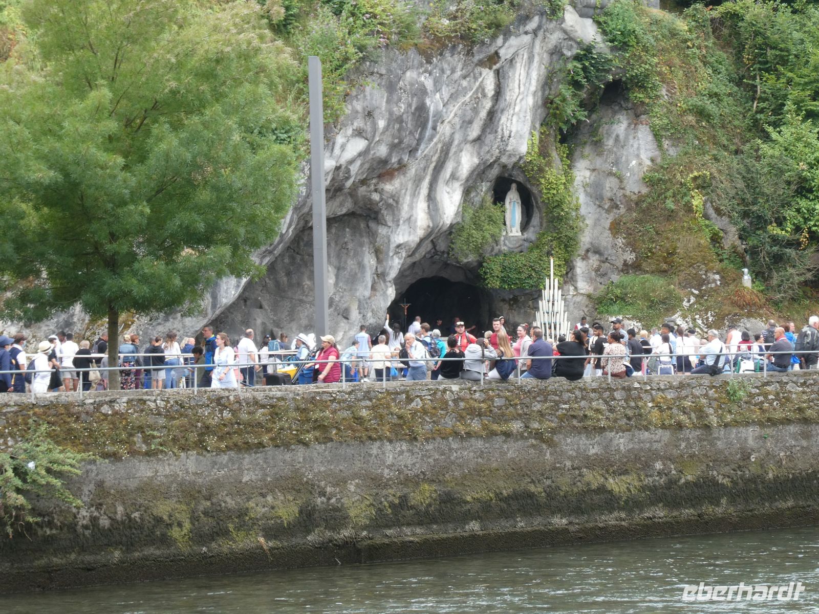 Grotte von Lourdes &ndash; &copy; Gina Egenolf (Eberhardt TRAVEL)