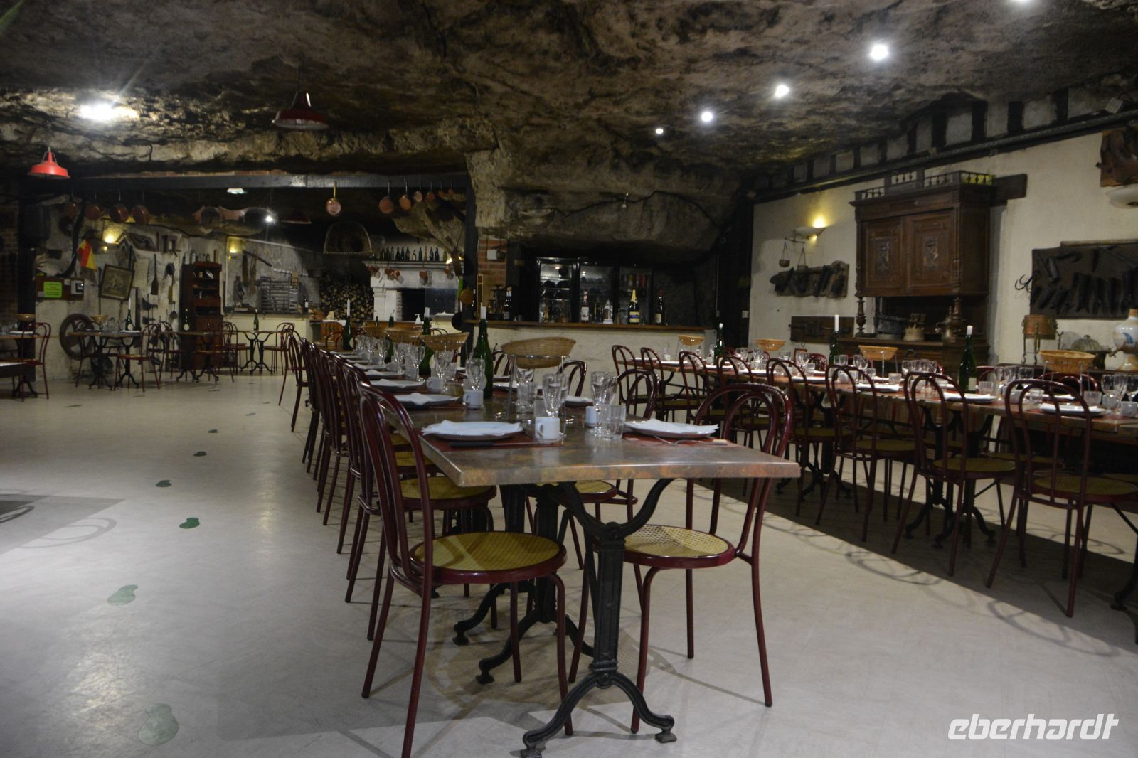 im Höhlenrestaurant &ndash; &copy; Gina Egenolf (Eberhardt TRAVEL)
