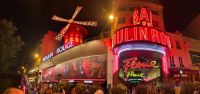 Paris Petit Tag 2 25.07.2022 Moulin Rouge &ndash; &copy; Gabriele Sauer (Eberhardt TRAVEL)