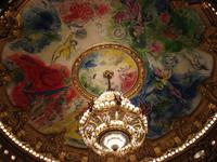 Im Zuschauerraum der Oper - Chagall-Bild &ndash; &copy; Andrea Becker (Eberhardt TRAVEL)