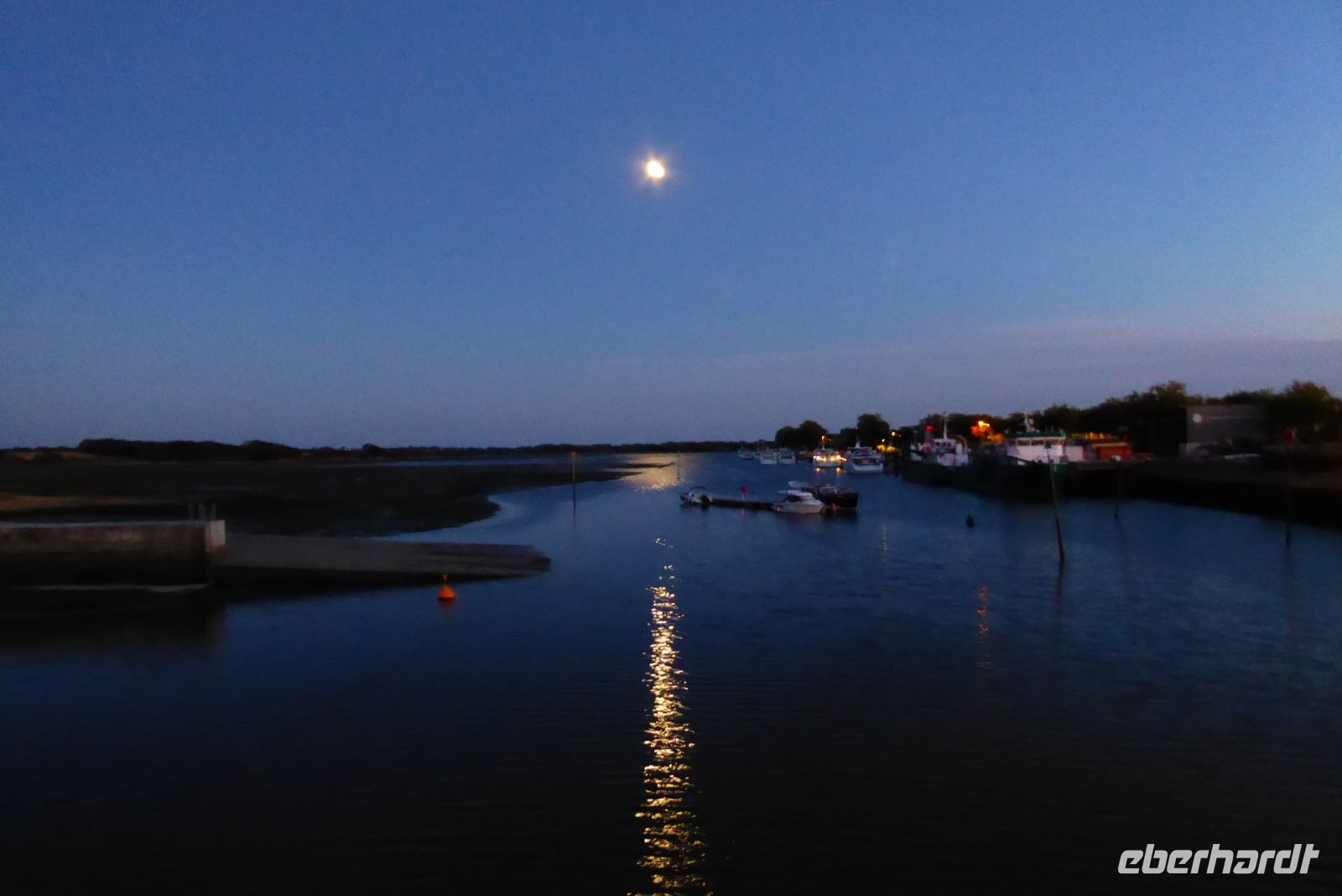 Tag 2 07.08.2022 Vannes, La lune &ndash; &copy; Gabriele Sauer (Eberhardt TRAVEL)