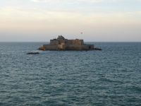 Tag 8 13.08.2022 Abendstimmung in St. Malò, Fort National &ndash; &copy; Gabriele Sauer (Eberhardt TRAVEL)