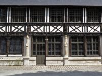 Tag 10 15.08.2022 Stadtführung in Rouen, L´Aitre de St. Maclou &ndash; &copy; Gabriele Sauer (Eberhardt TRAVEL)