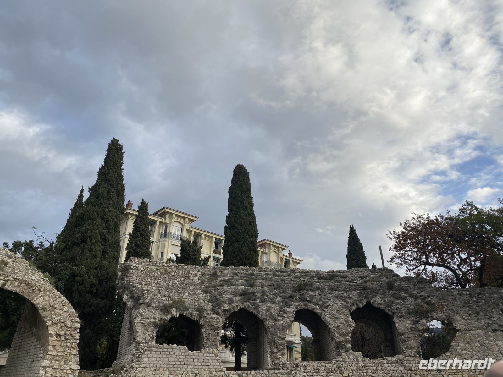 Ruine Jardin des Arenes .JPEG &ndash; &copy; Anne Fohlert (Eberhardt TRAVEL)