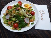 Tag 1 Spezialitäten der provencalischen Küche, Salade Nicoise &ndash; &copy; Gabriele Sauer (Eberhardt TRAVEL)