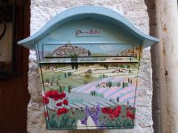 Tag 3 Saint Paul de Vence, Kunst-Briefkasten &ndash; &copy; Gabriele Sauer (Eberhardt TRAVEL)