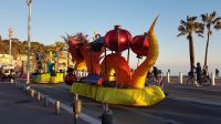 Drachen auf der Promenade des Anglais 