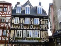 Quimper - Fachwerkhaus mit Fayencen &ndash; &copy; Claudia Bernhardt (Eberhardt TRAVEL)