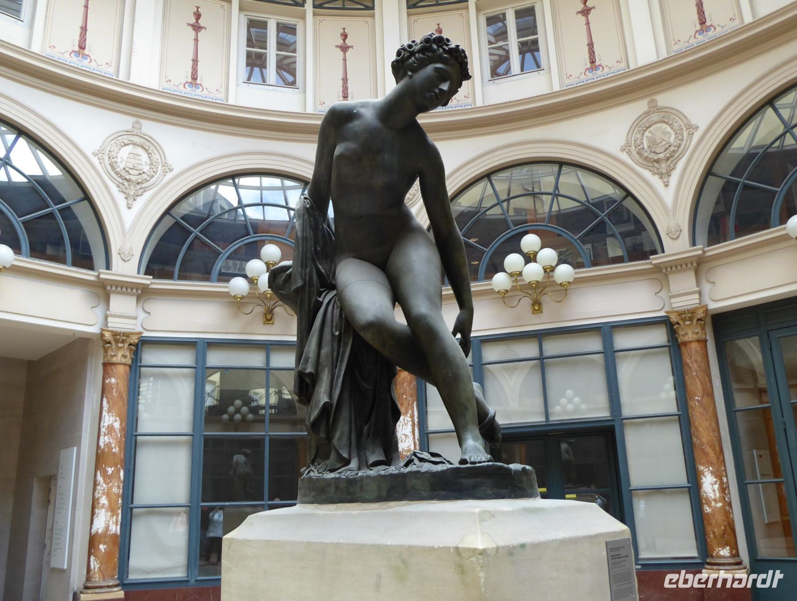 Tag 2 07.04.2023 Entdeckerspaziergang, Galerie Colbert &ndash; &copy; Gabriele Sauer (Eberhardt TRAVEL)